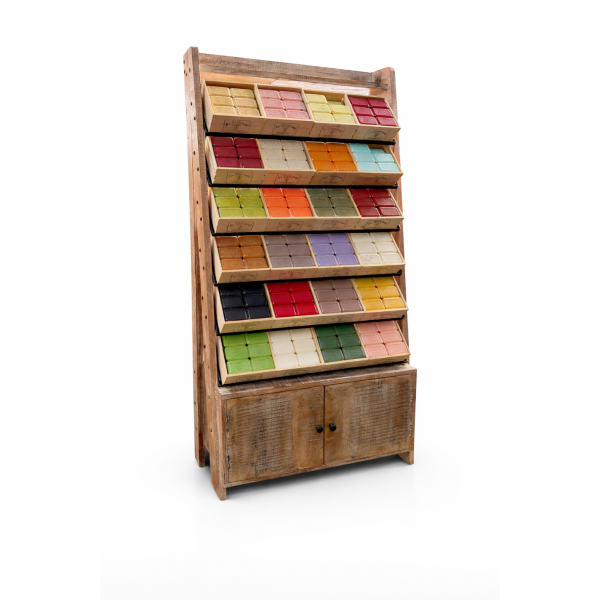 POS- Display befüllt mit 24 attraktiven Sorten Savon de Marseille SLP125-Serie